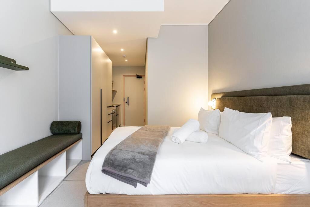 The Rose 105: Studio Apartment With Rooftop Pool Cape Town Exterior photo