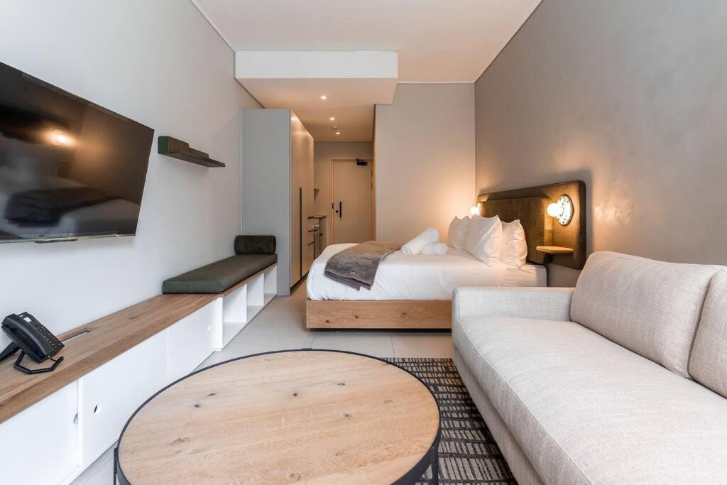 The Rose 105: Studio Apartment With Rooftop Pool Cape Town Exterior photo